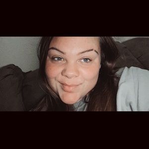 Meet your Posher, Clessie